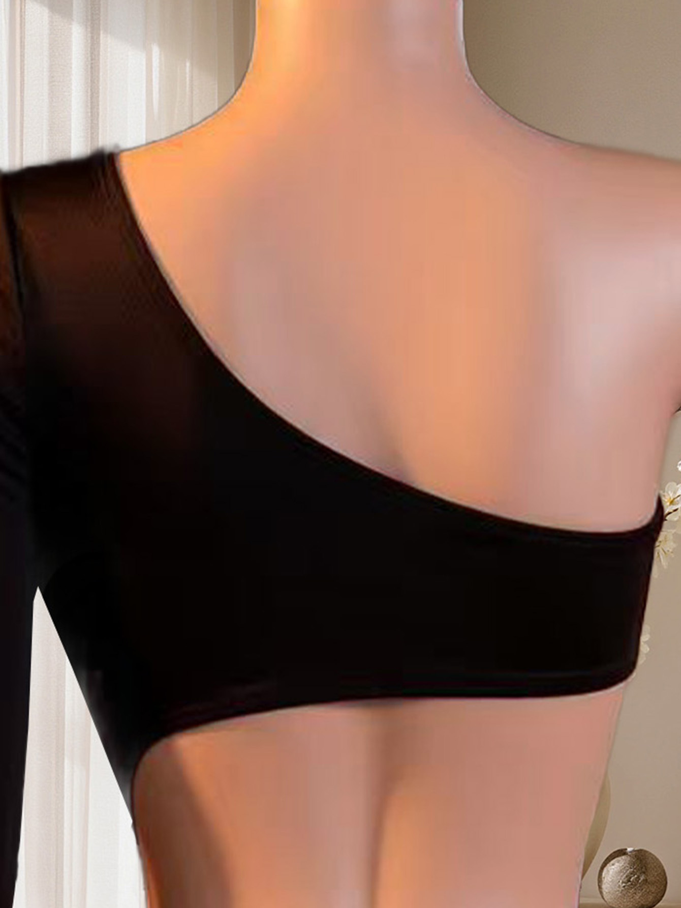 بودي سوت نسائي بكتف واحد وأكما - مراجعة Underwear وسعره