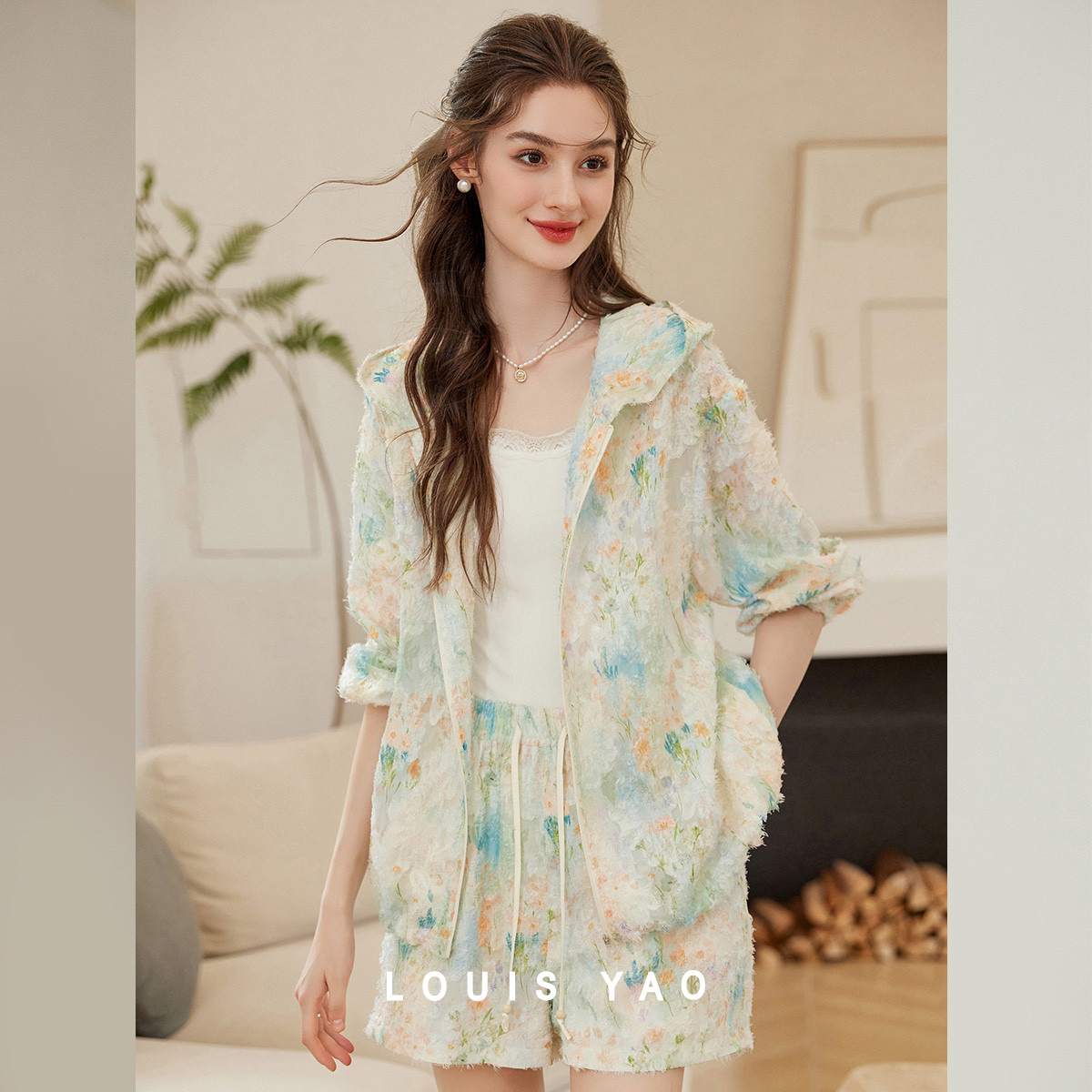 طقم نسائي من LOUIS YAO لربيع و - مراجعة Jackets وسعره