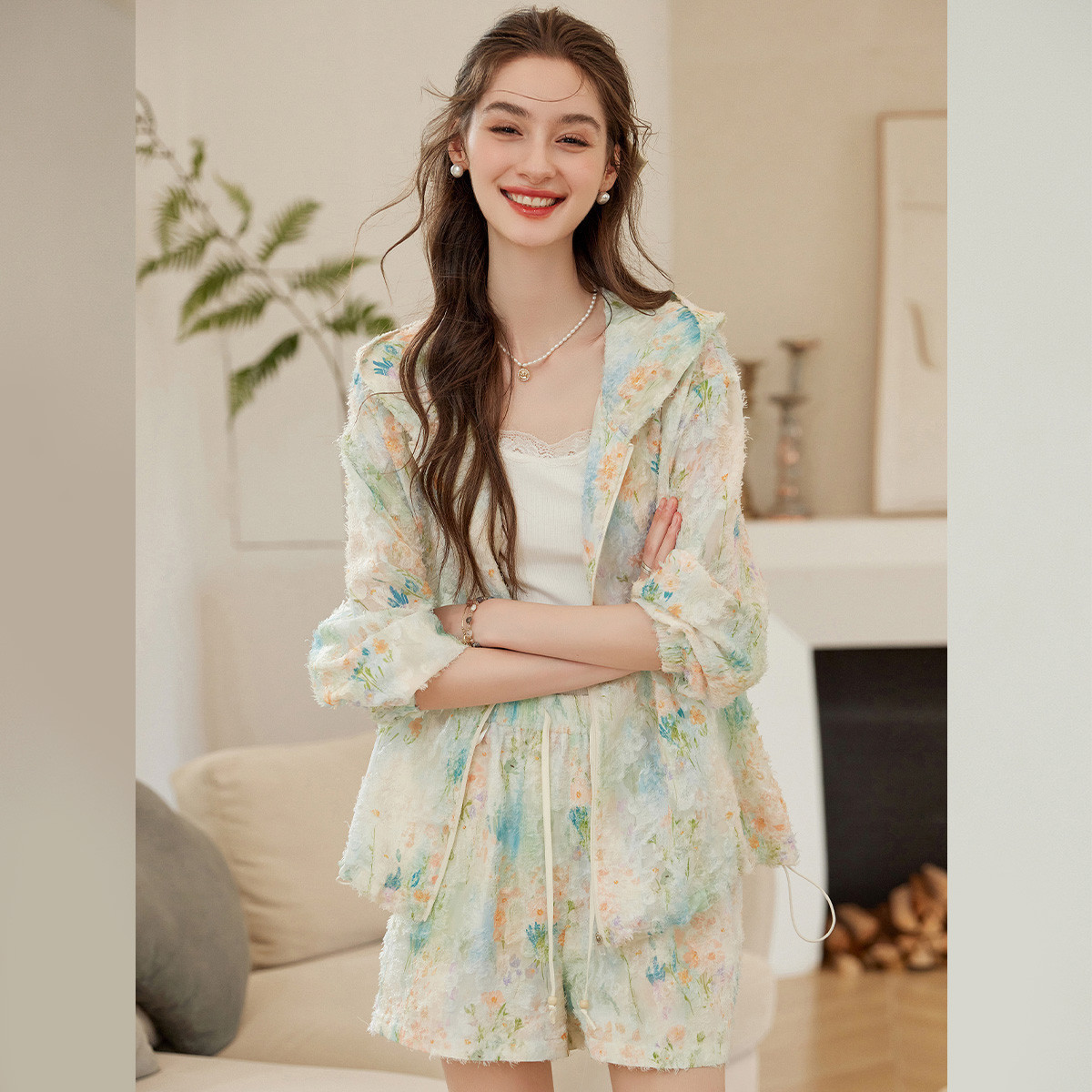 طقم نسائي من LOUIS YAO لربيع و - مراجعة Jackets وسعره