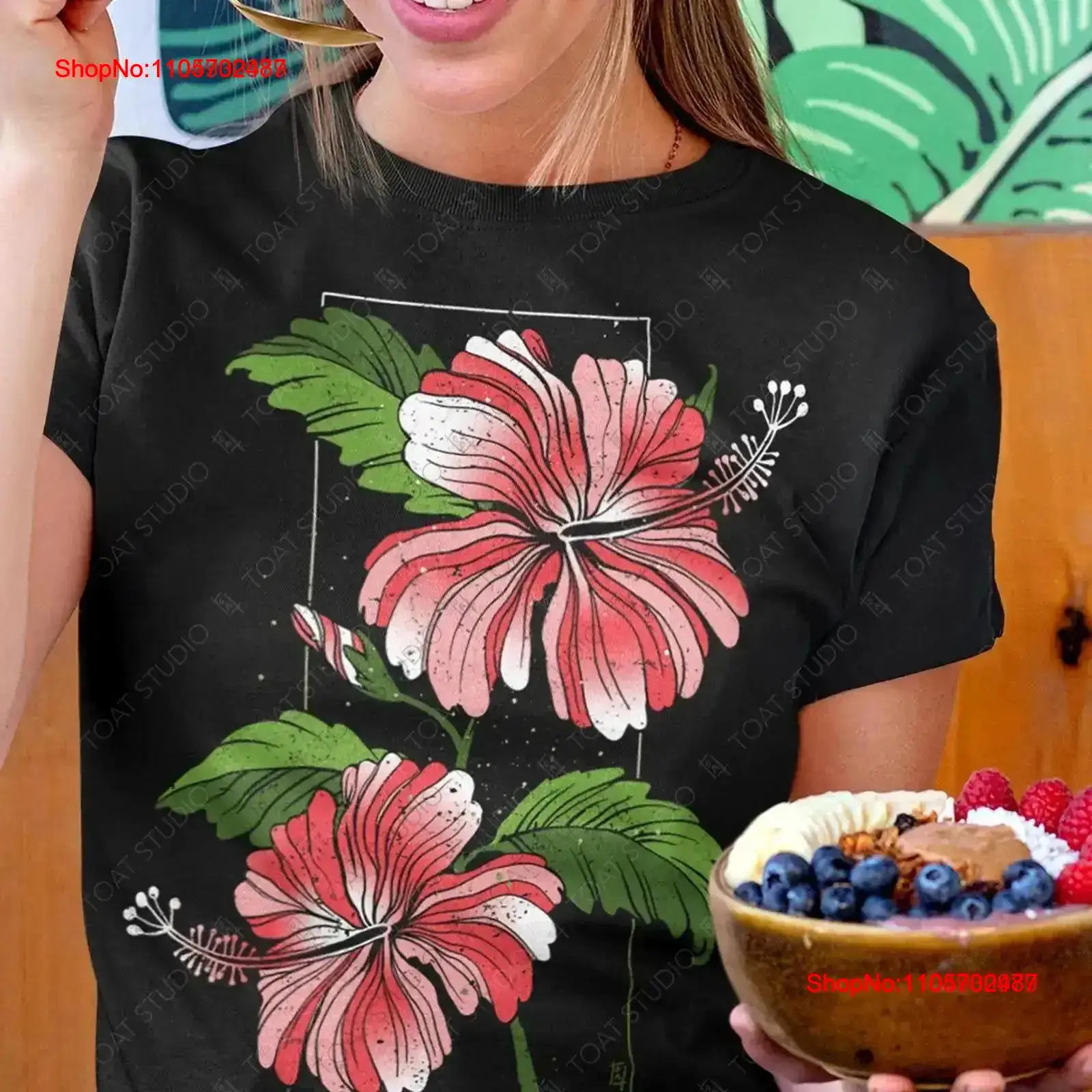 تي شيرت بتصميم زهرة الكركديه،  - مراجعة Vintage Hawaiian Floral Shirt وسعره